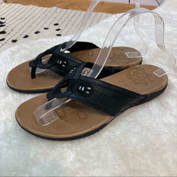 Merrell Shoes - 3/$20☀ Merrell Black Leather Thong Sandals
